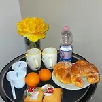 לינה וארוחת בוקר La Fenice