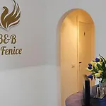 La Fenice לינה וארוחת בוקר 3*
